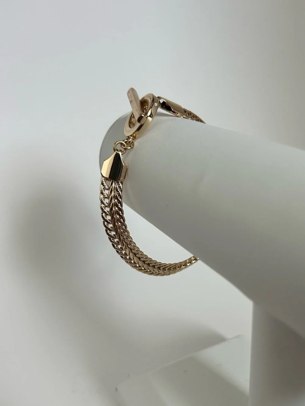 Anne Klein elegant gold